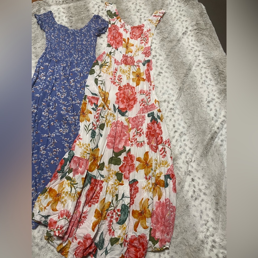 Bundle: Floral & Patterned Maxi Dresses - image 4